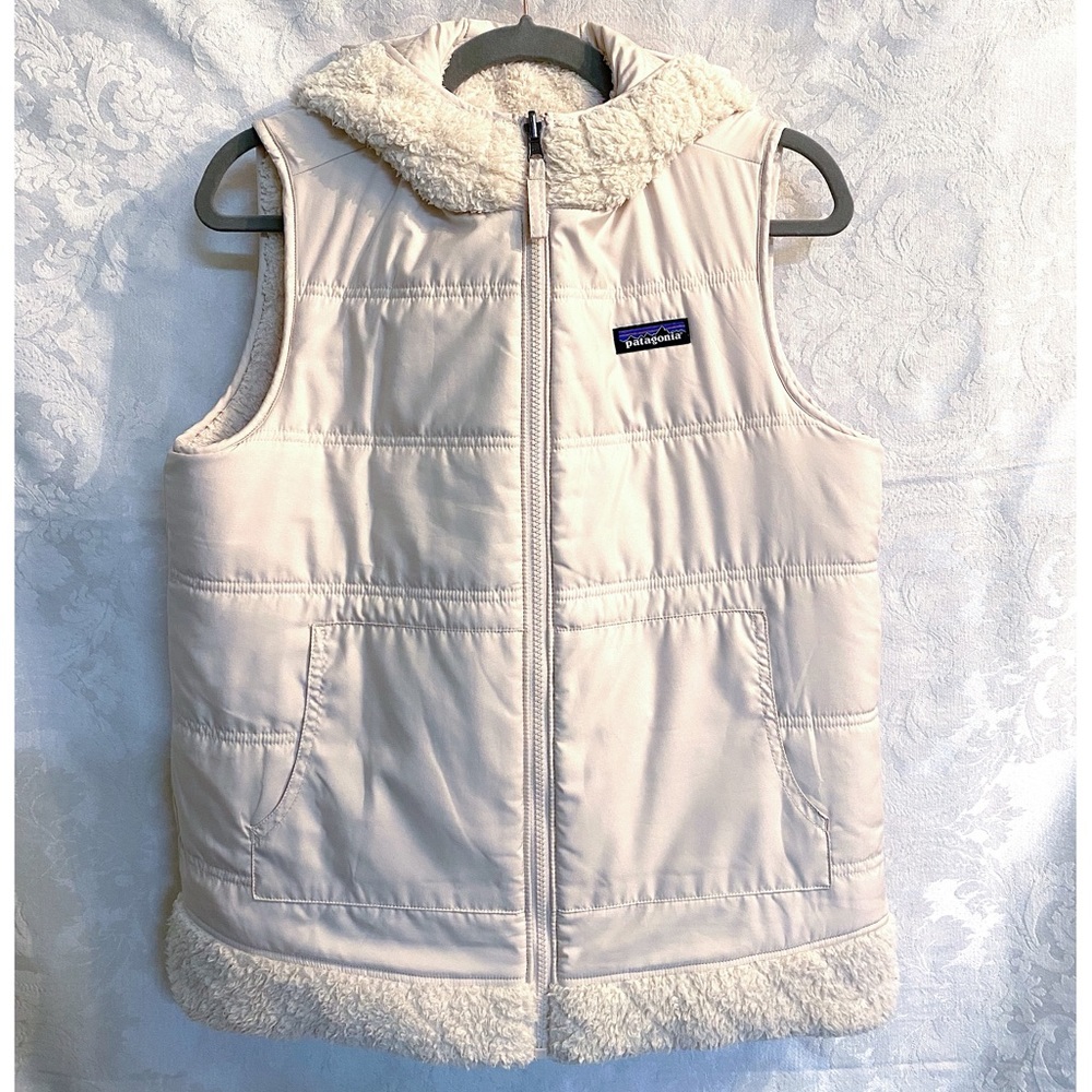 Patagonia Women’s Los Gatos Hooded Reversible Vest Size L (See Description) EUC - Picture 7 of 12
